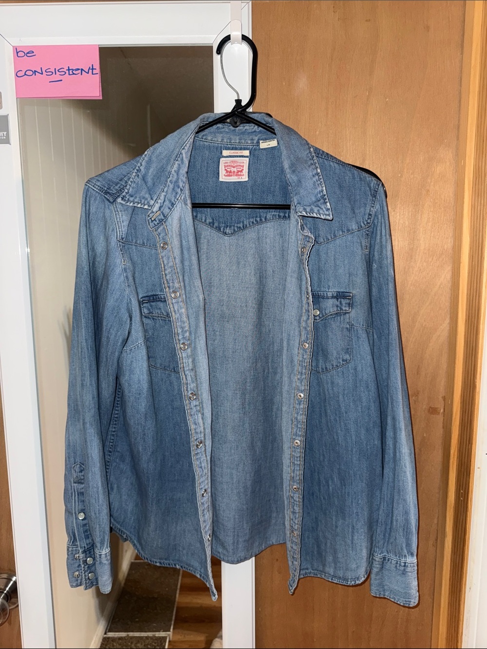 Levi's Women's Light Blue Denim Shirt Jacket
